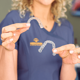 Konsultacja Invisalign (nakładki korygujące zgryz)